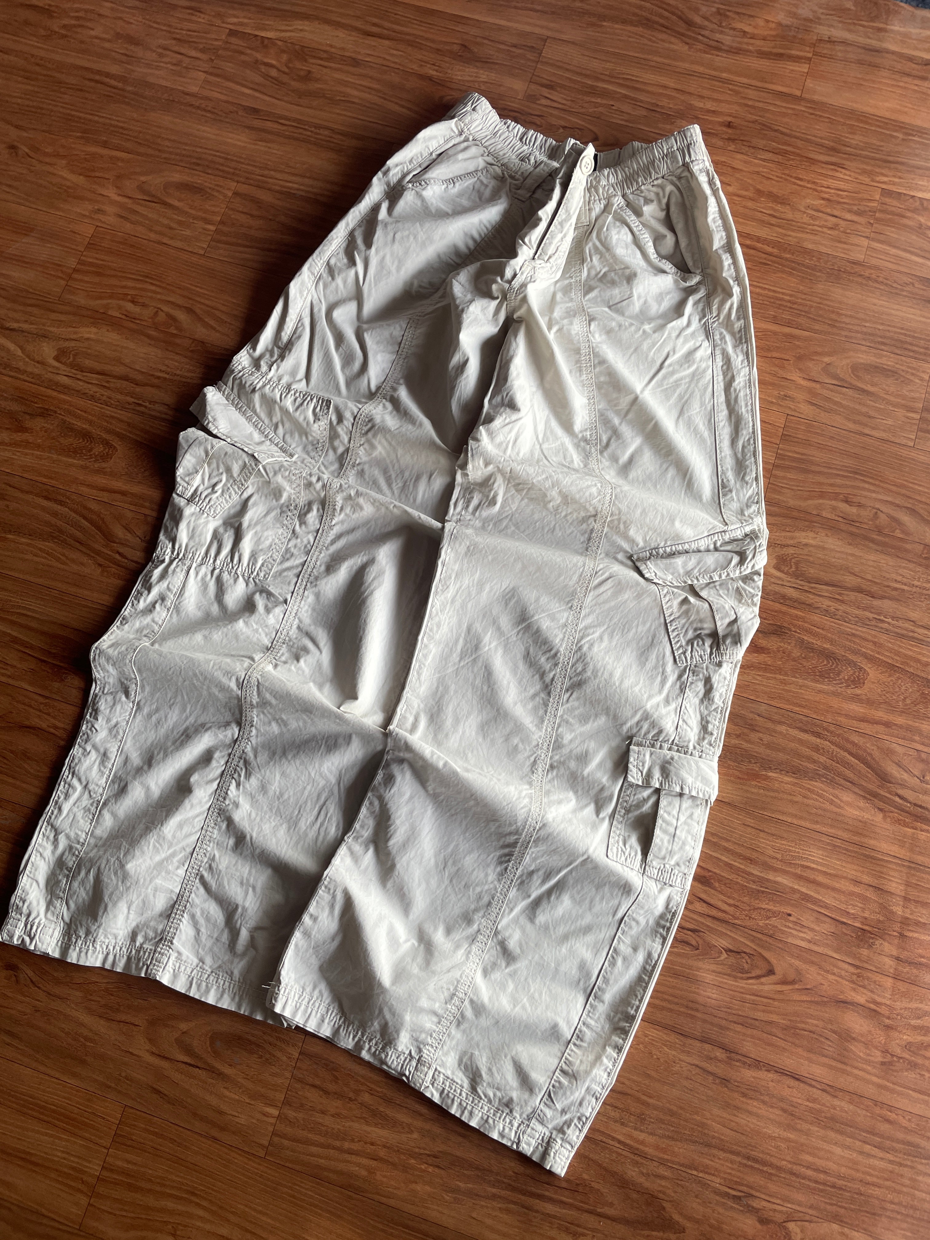 BDG Y2K cargo(W30-32 L41)