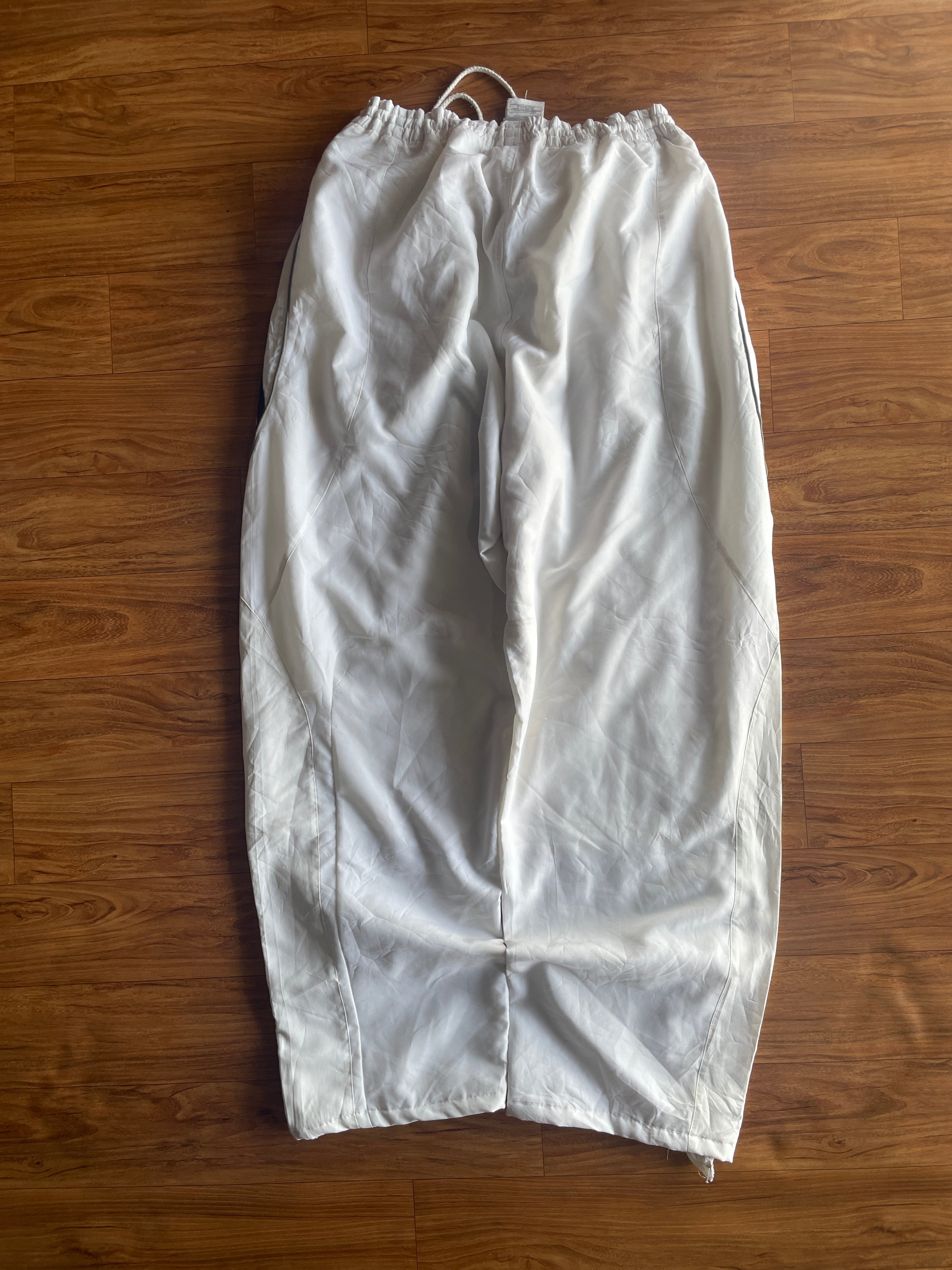 Adidas track(W32-34 L39)