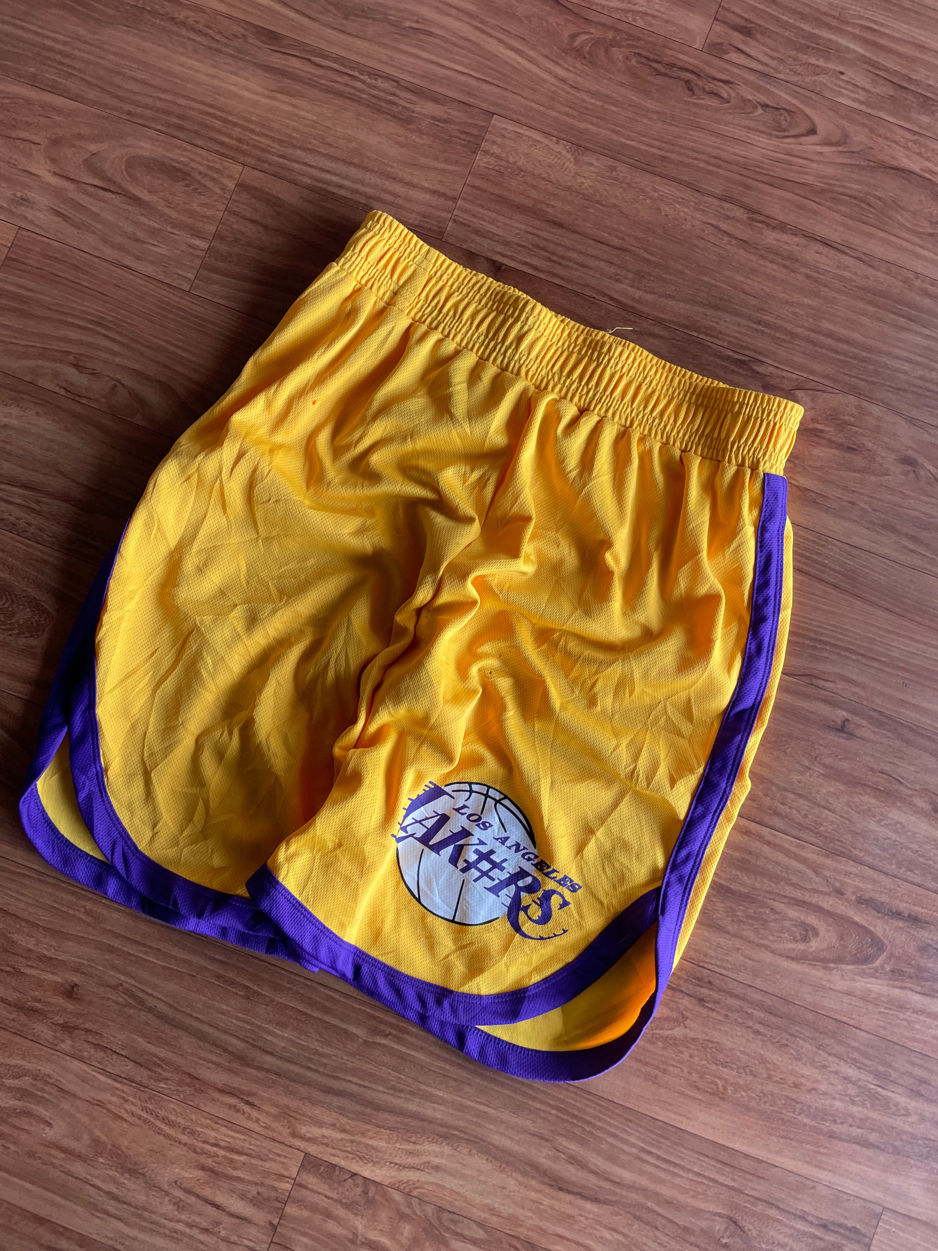 Lakers Shorts (W28-30 L20)