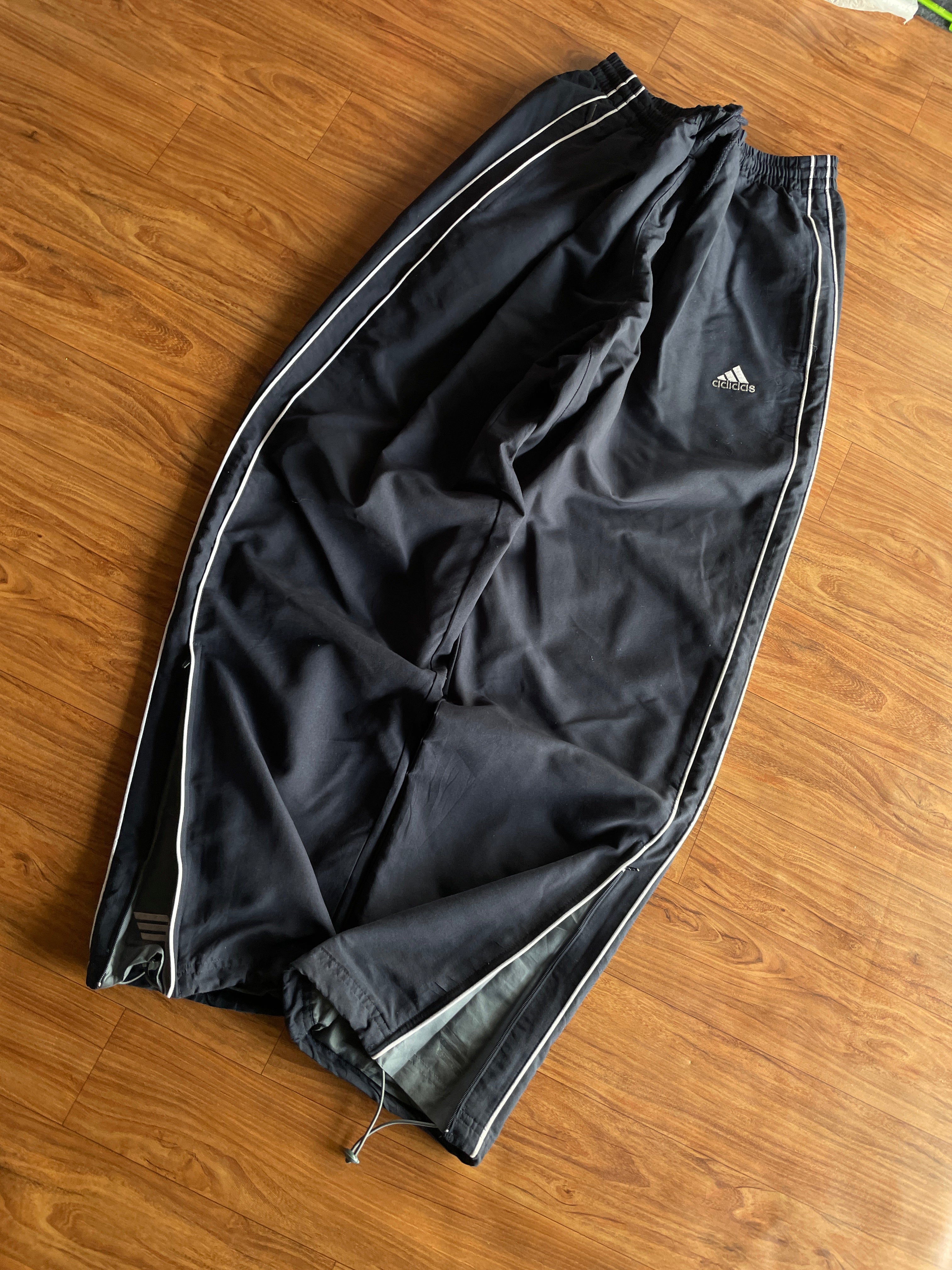 Adidas Vtg track(W34-36 L41)