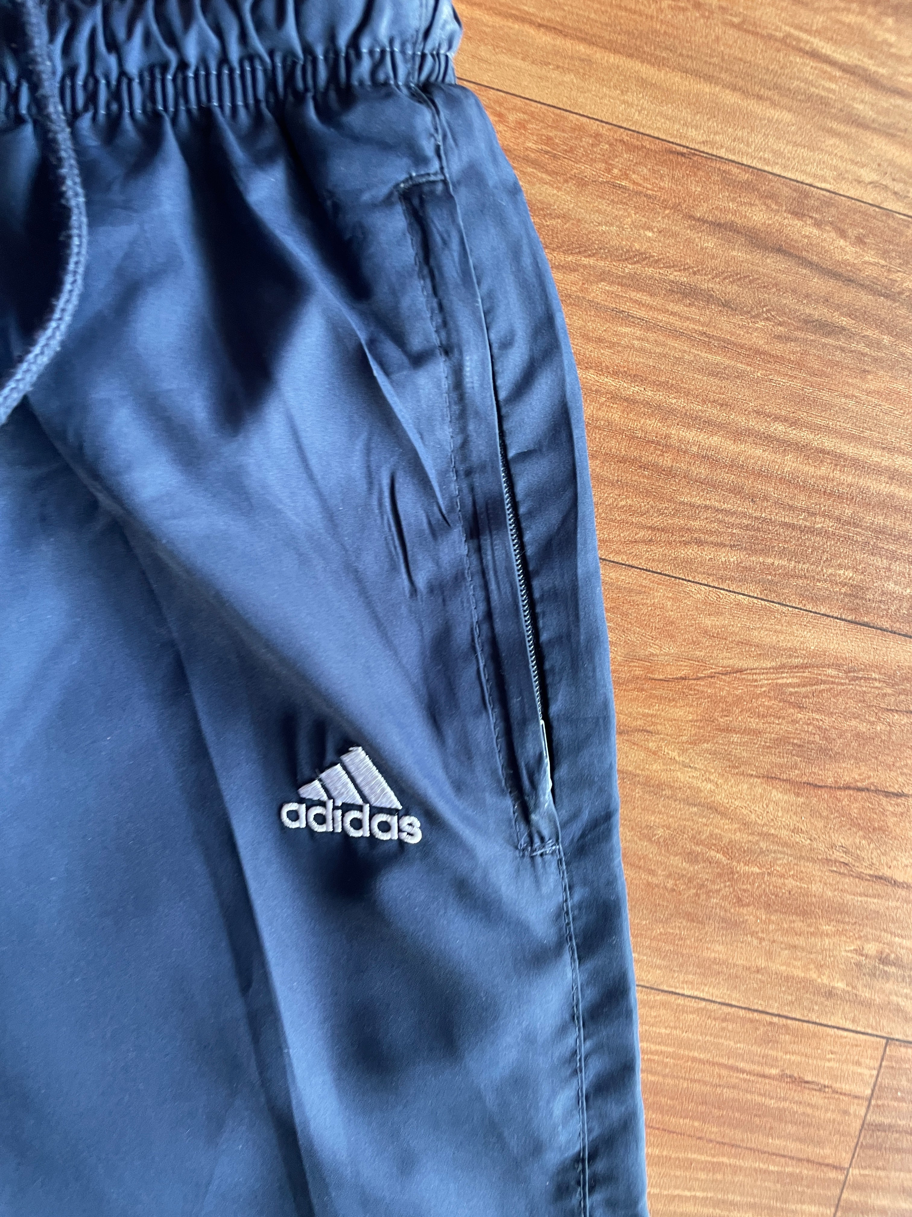 Adidas track(W28-30 L39)