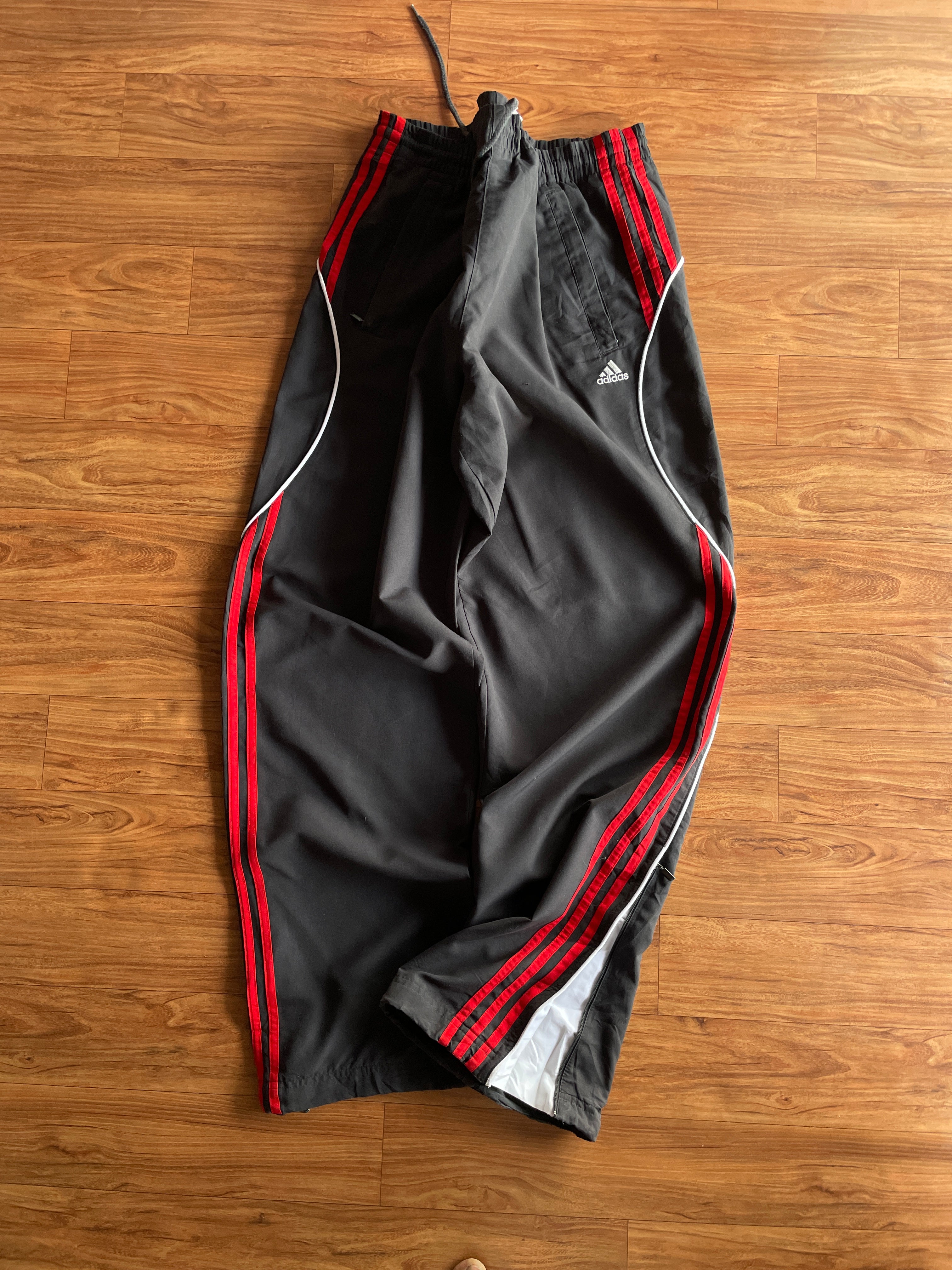 Adidas vtg track(W36-38 L42)