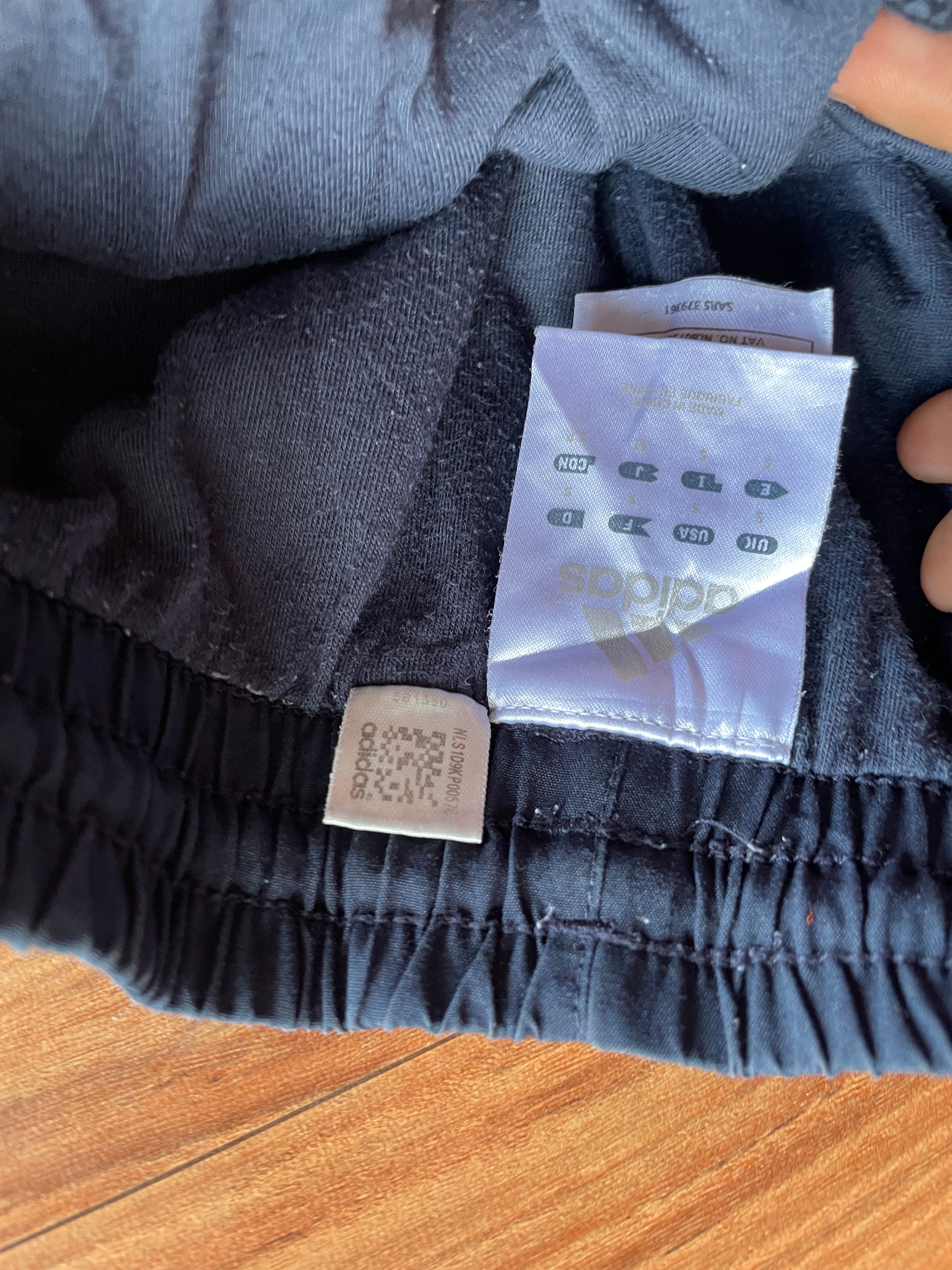 Adidas track(W28-30 L38)