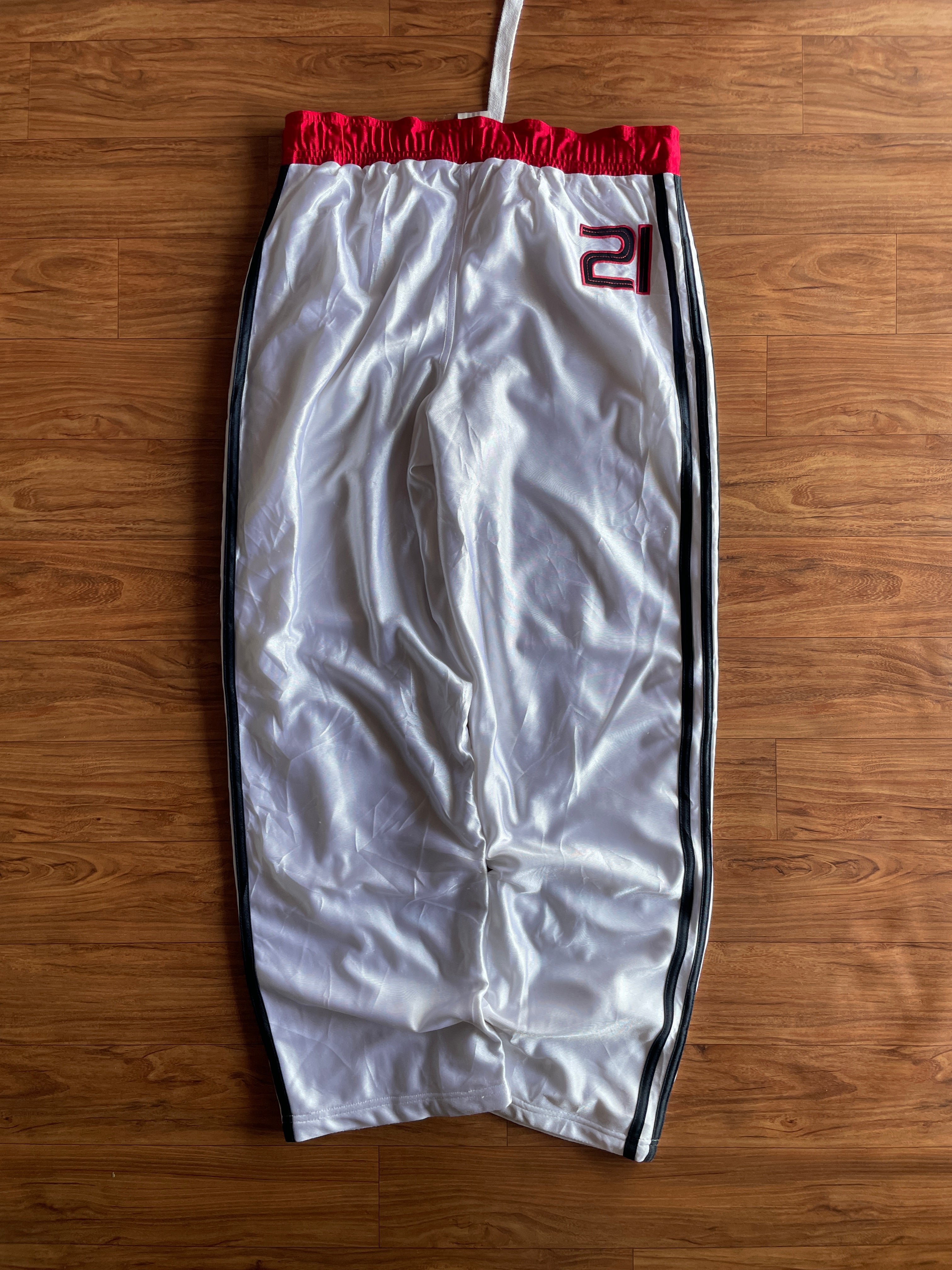 Vintage adidas(W28-30 L40)