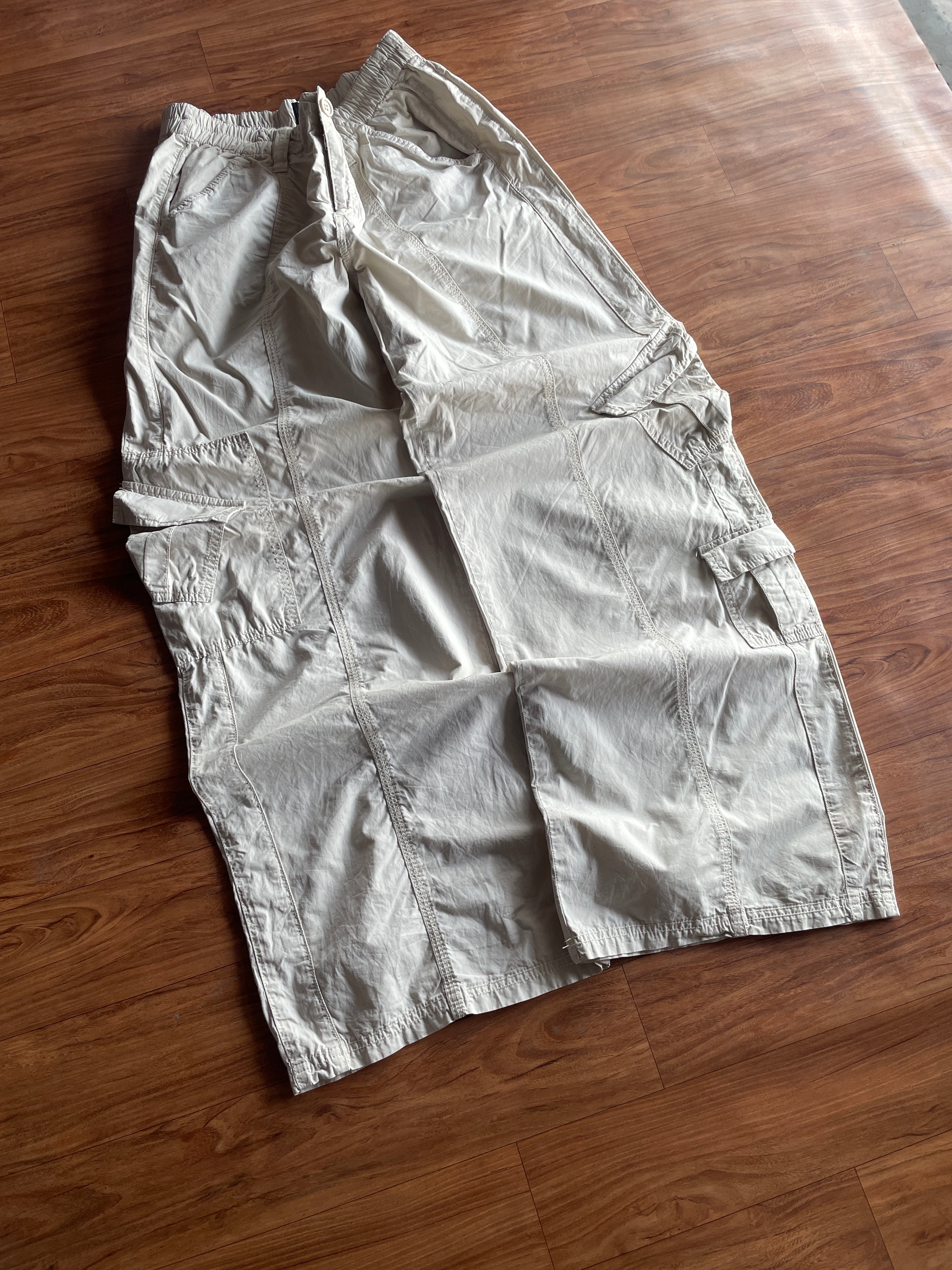 BDG Y2K cargo(W30-32 L41)