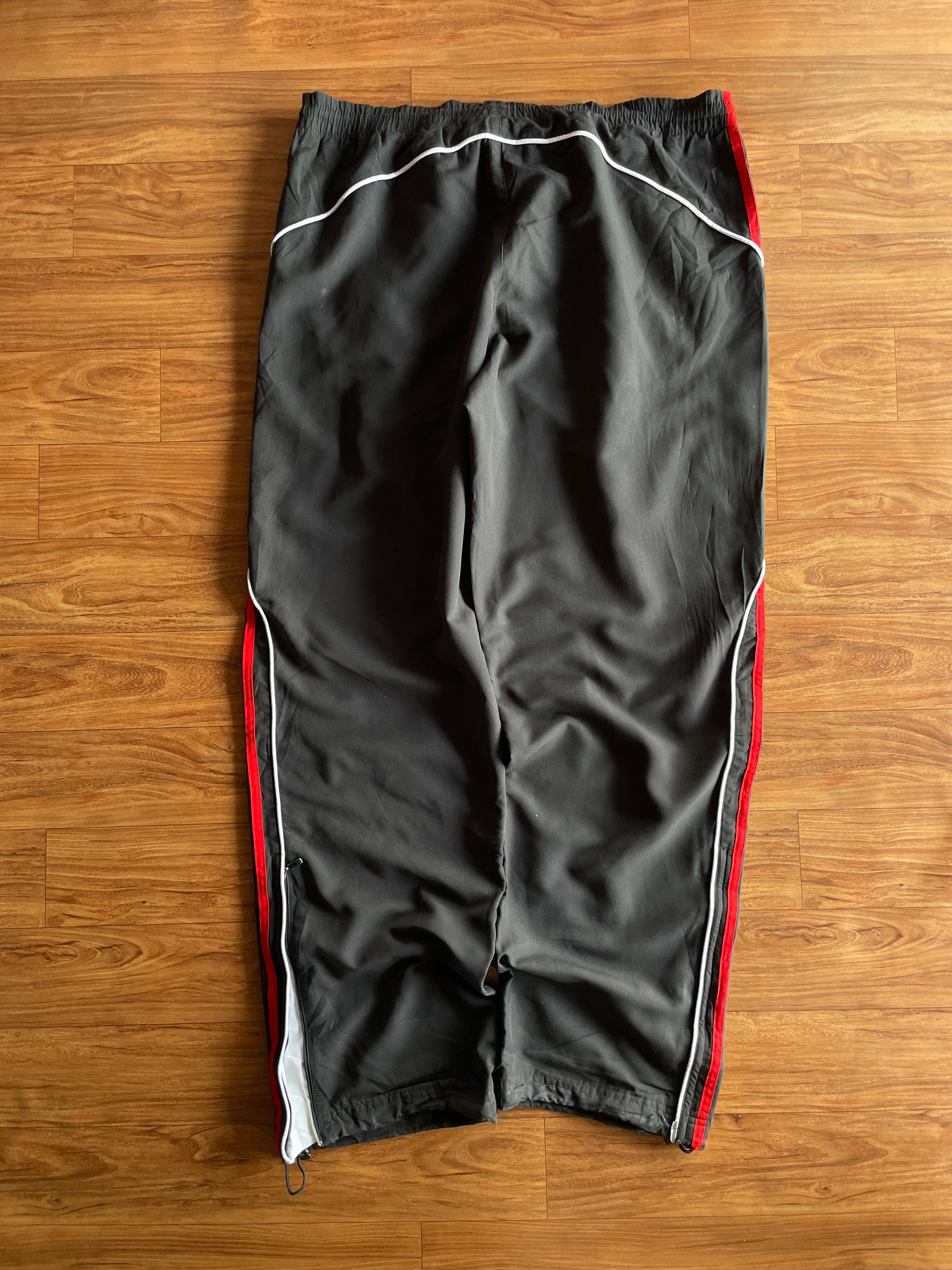 Adidas vtg track(W36-38 L42)