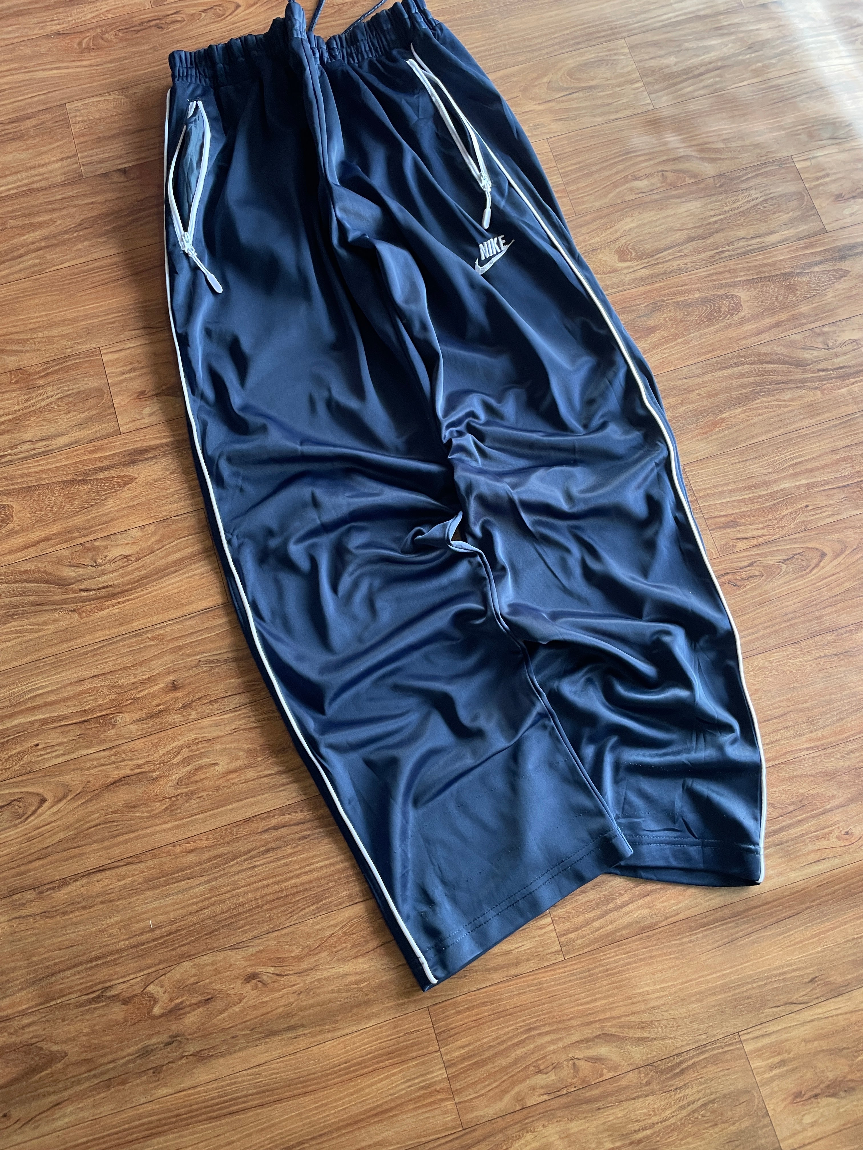 Nike track(W26-28 L39.5)