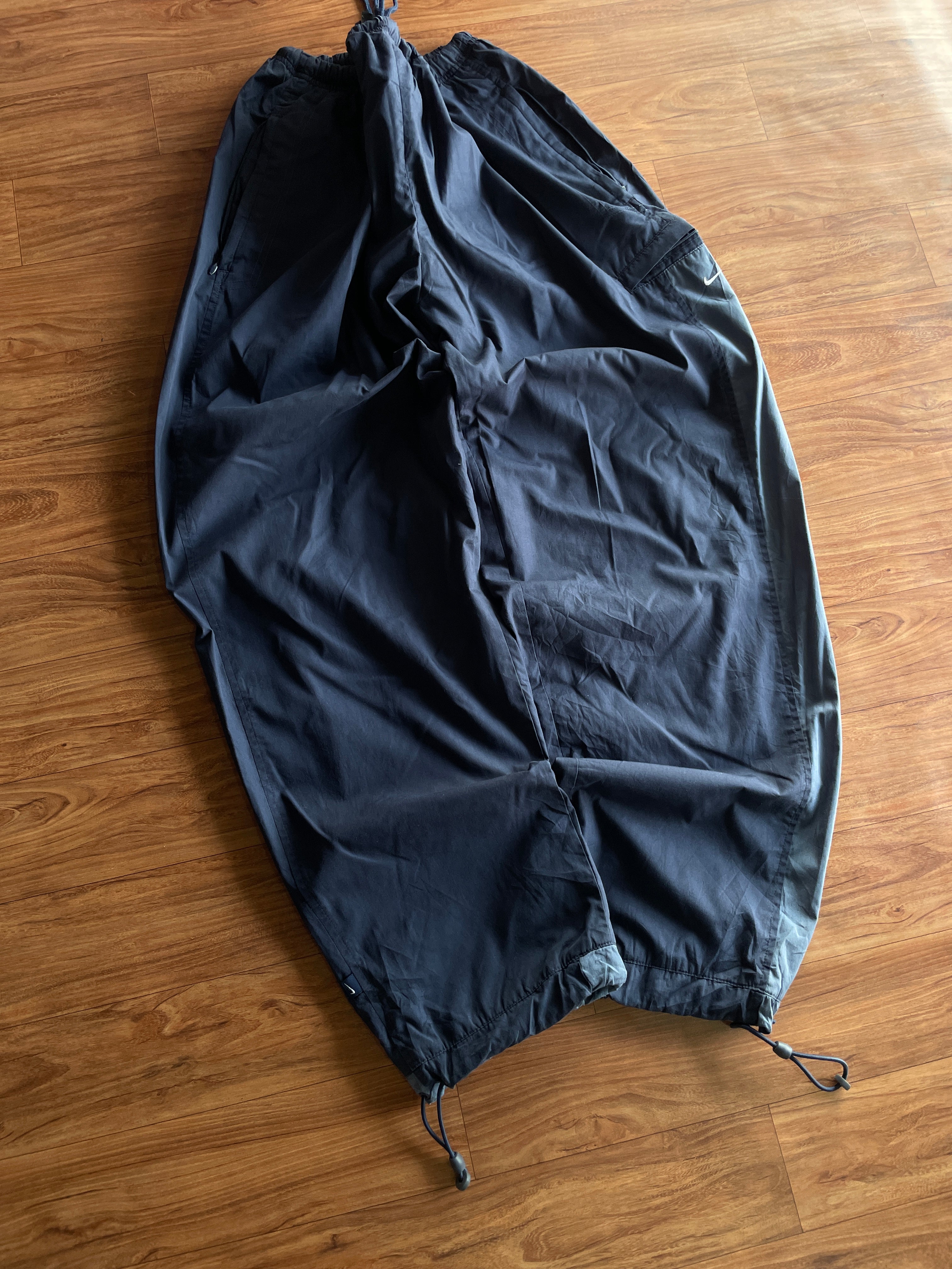 Nike track(W28-30 L41)