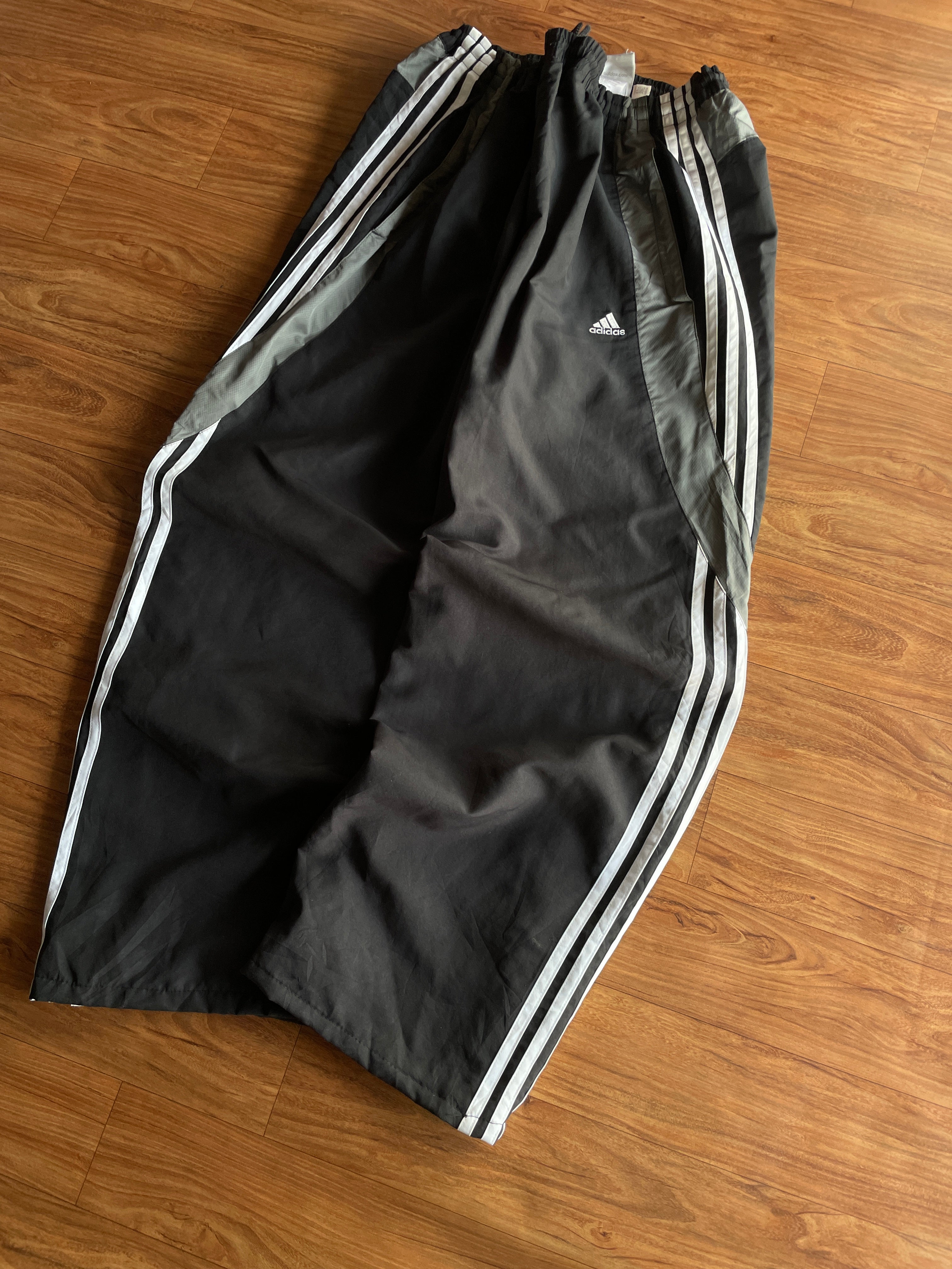 Adidas track(W32-34 L39.5)