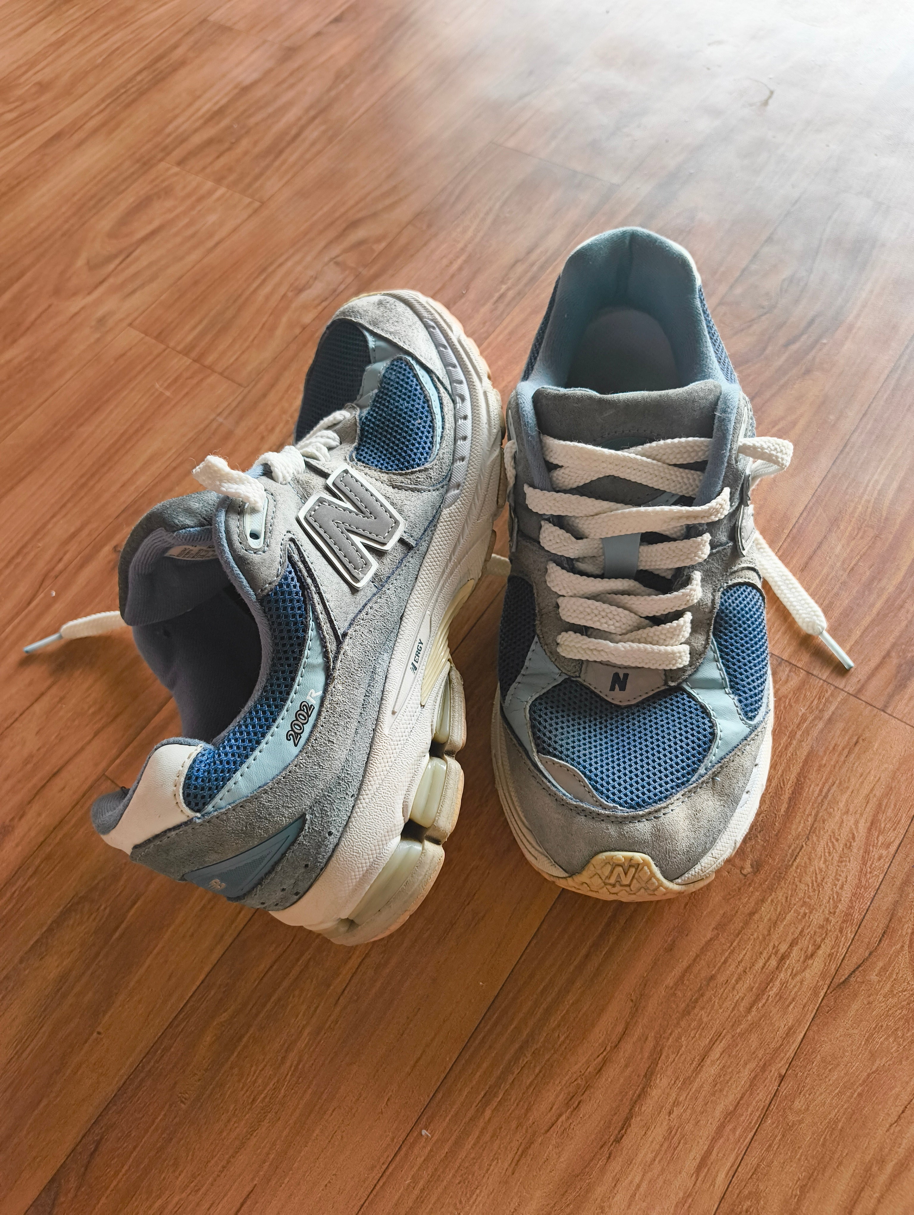 New balance 2002R- UK9